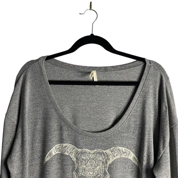 Roper Women's Light Gray Floral Bull Long Sleeve Top - Picture 2 of 10